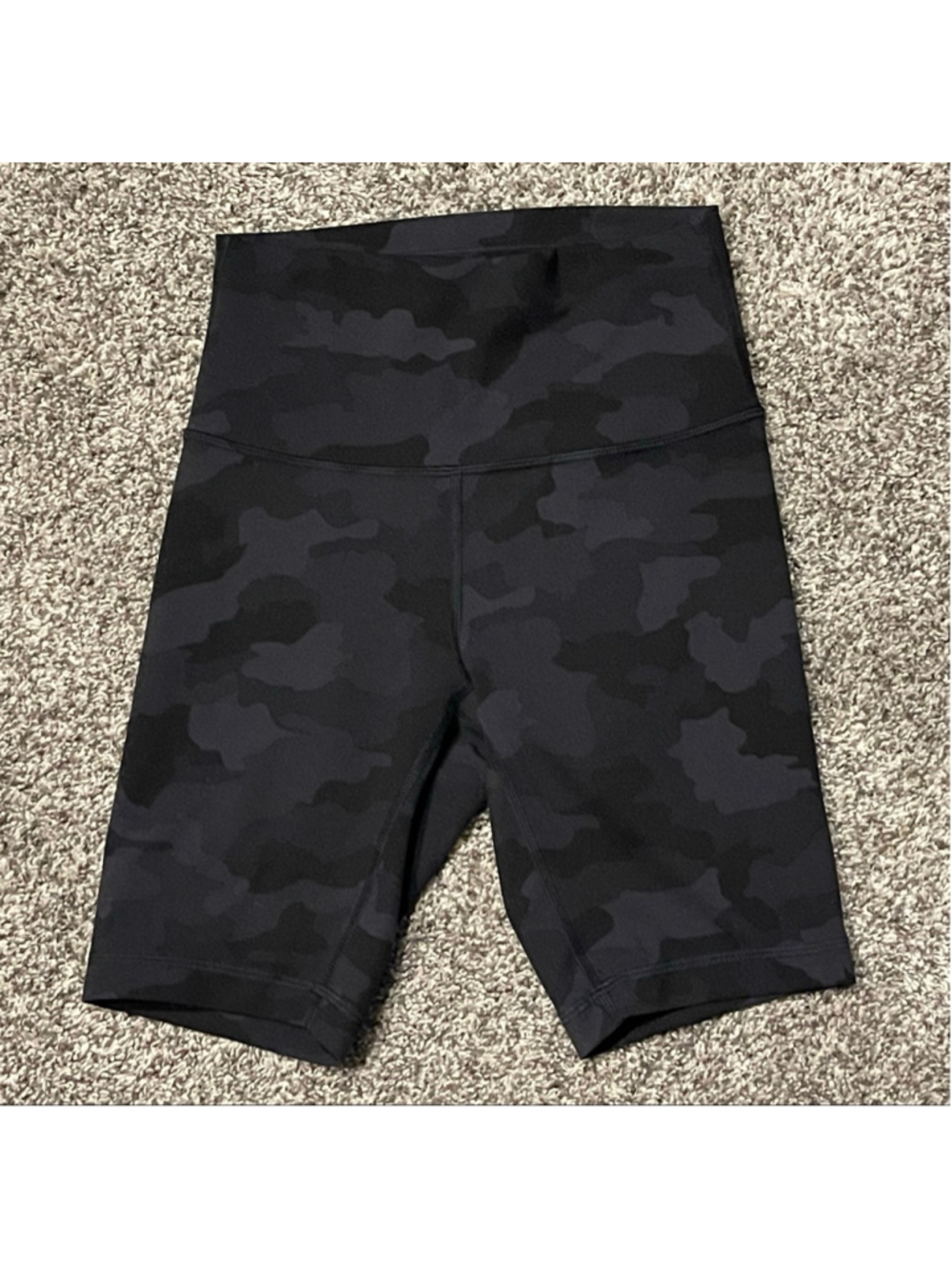 Lululemon Women’s Wunder Train High Rise Shorts, Size 4, 8” Ineam, EUC